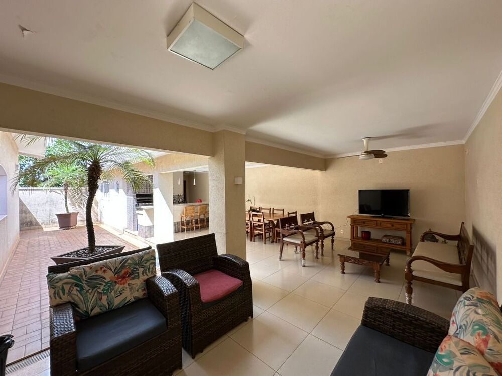 Casa à venda com 3 quartos, 450m² - Foto 16