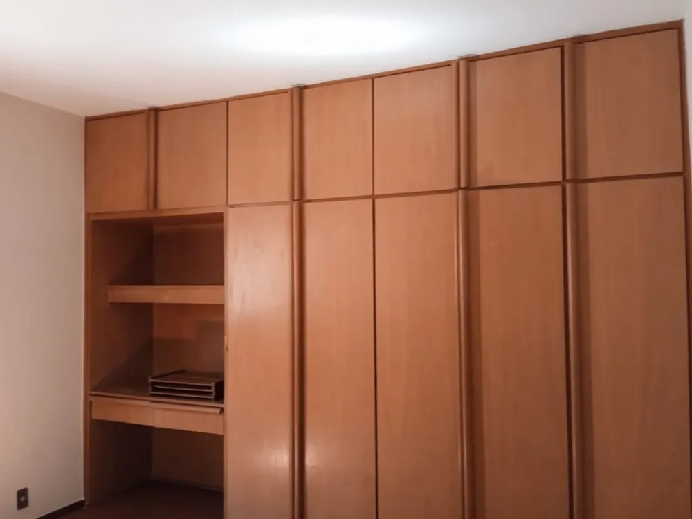 Casa, 3 quartos, 250 m² - Foto 1