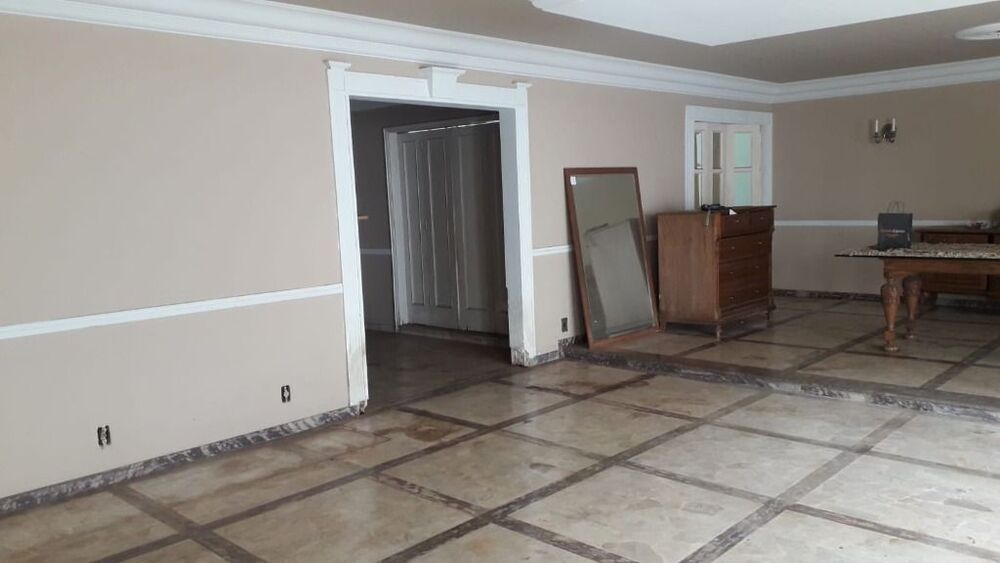Casa à venda e aluguel com 4 quartos, 550m² - Foto 3