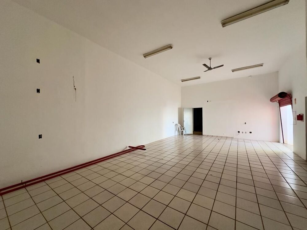 Loja-Salão à venda, 281m² - Foto 1