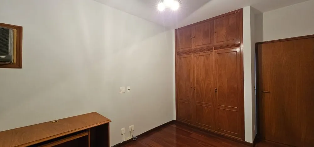 Apartamento, 3 quartos, 180 m² - Foto 1