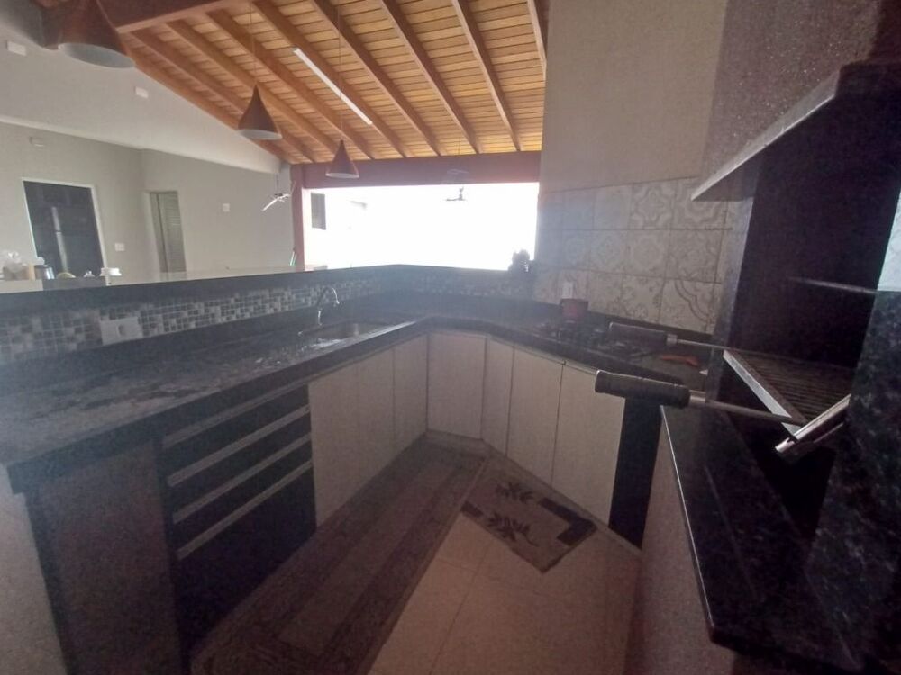 Casa à venda com 3 quartos, 225m² - Foto 15