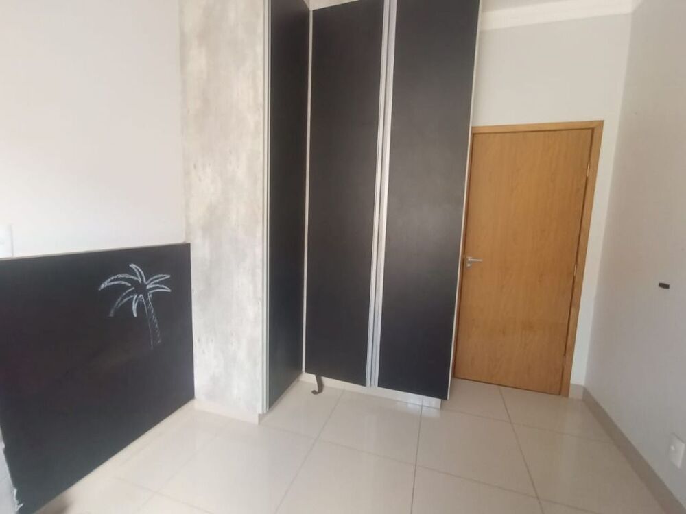 Casa à venda com 3 quartos, 225m² - Foto 11