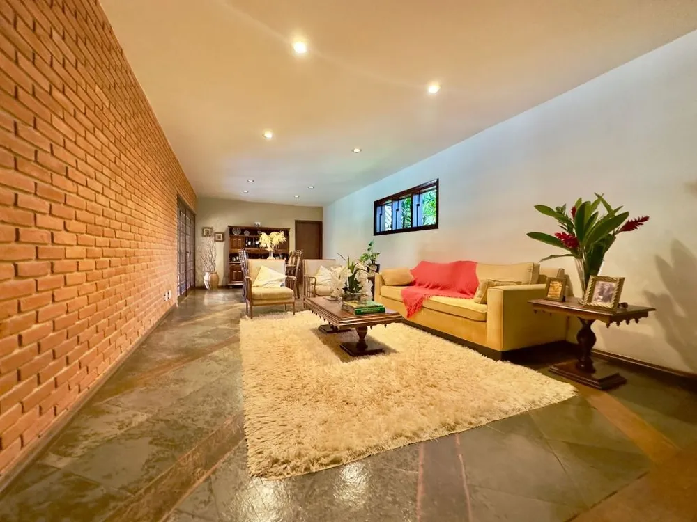 Casa, 4 quartos, 370 m² - Foto 1