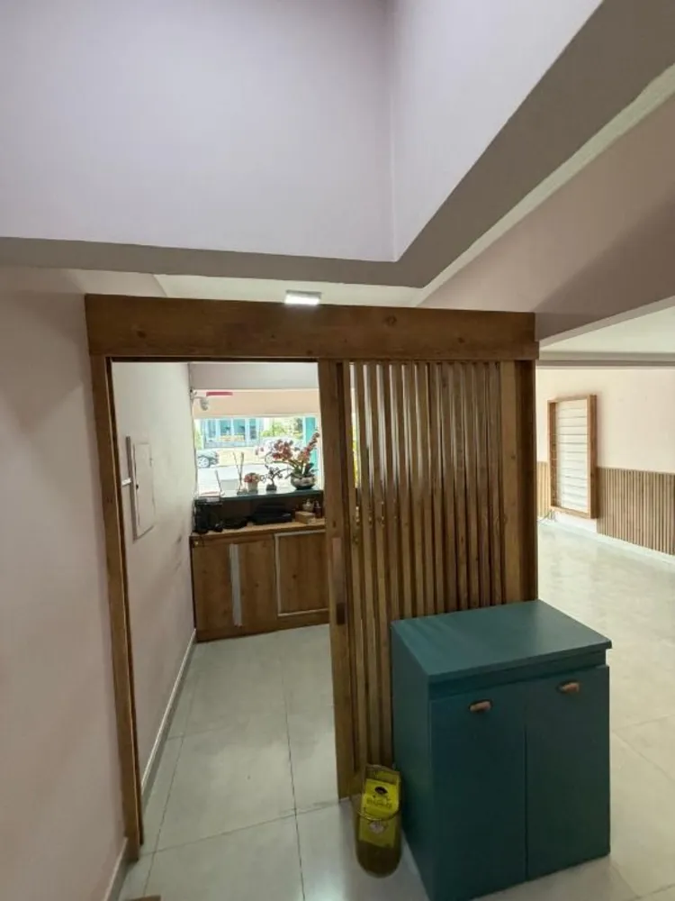 Casa, 1 quarto, 251 m² - Foto 2