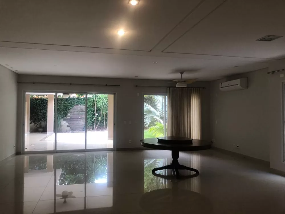 Casa de Condomínio à venda com 3 quartos, 380m² - Foto 4