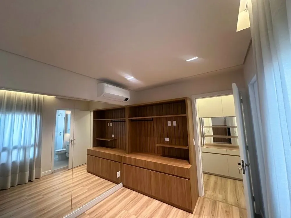 Apartamento, 3 quartos, 197 m² - Foto 1