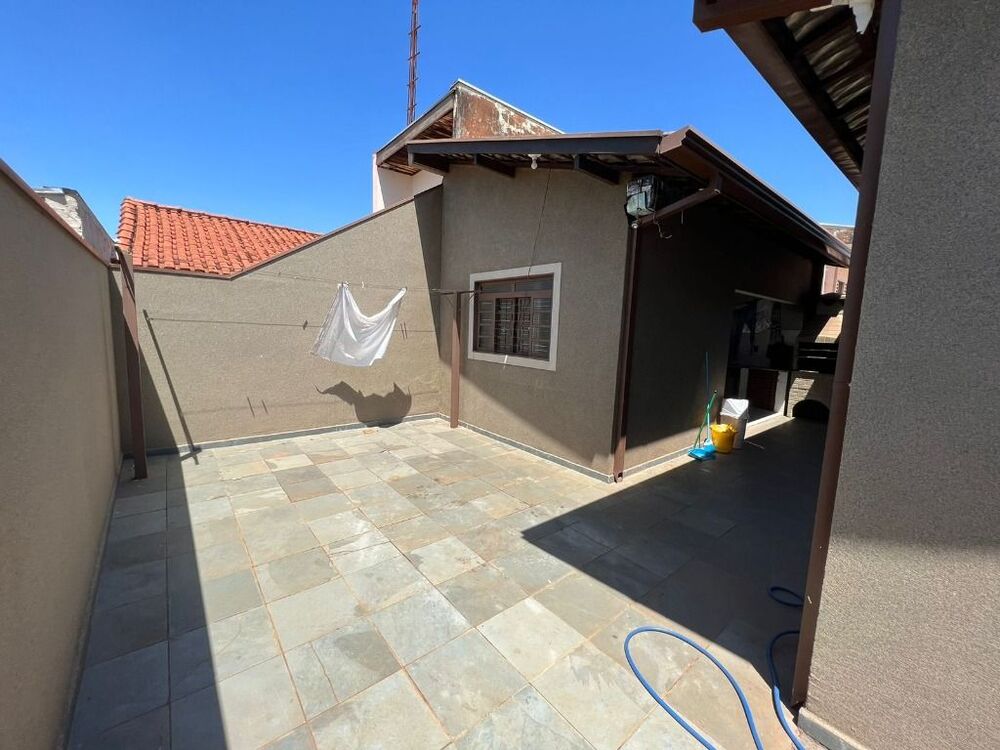 Casa à venda com 3 quartos, 164m² - Foto 7