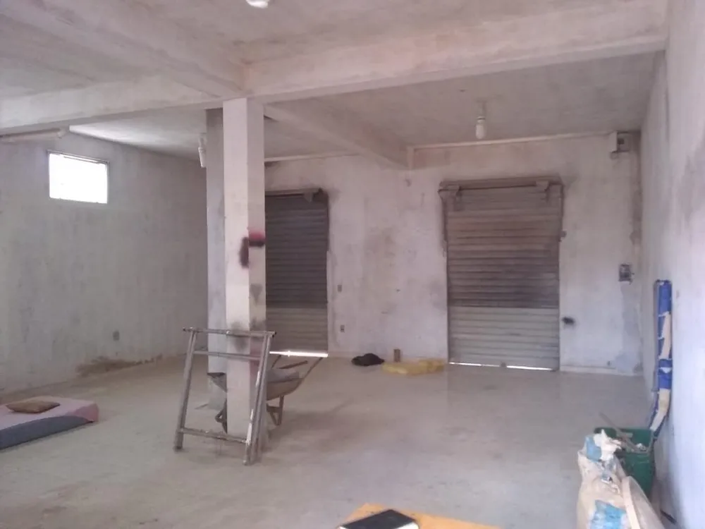 Casa, 2 quartos, 200 m² - Foto 1