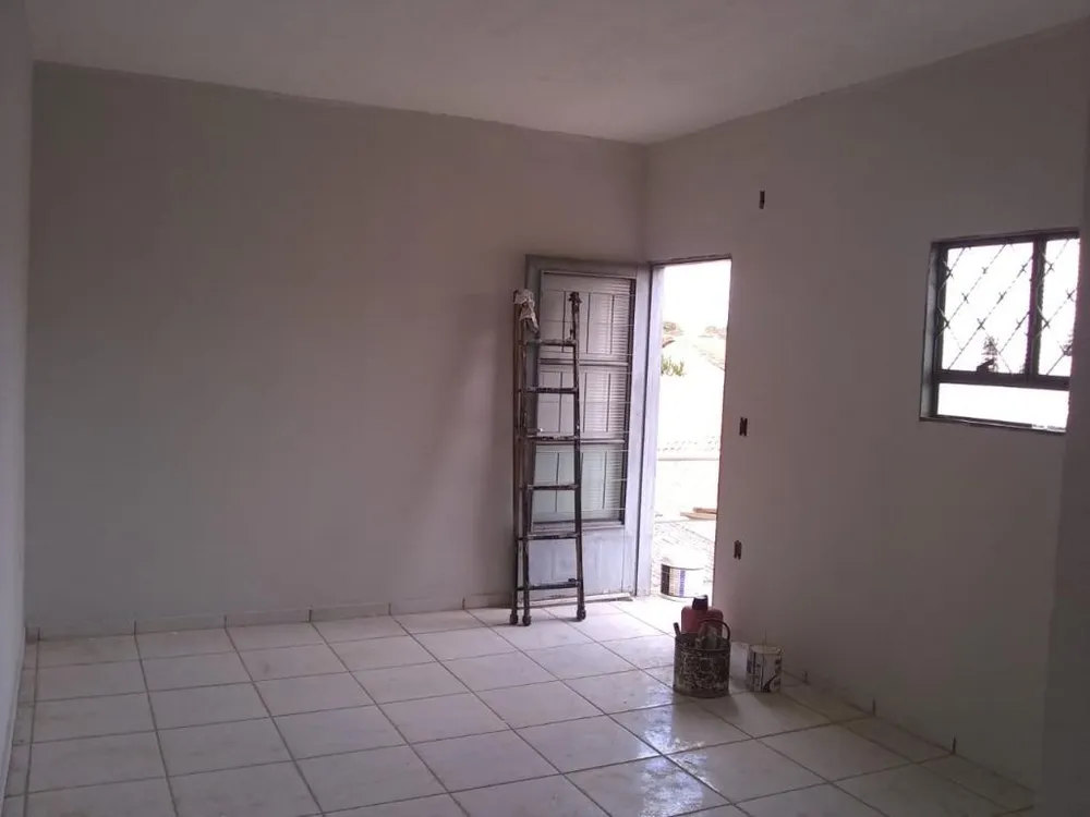 Casa, 2 quartos, 200 m² - Foto 2