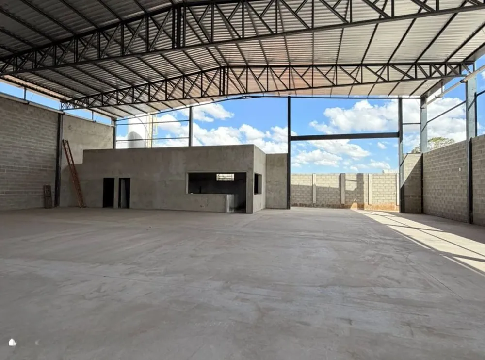 Loja-Salão, 1200 m² - Foto 2