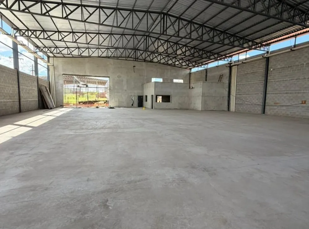 Loja-Salão, 1200 m² - Foto 1