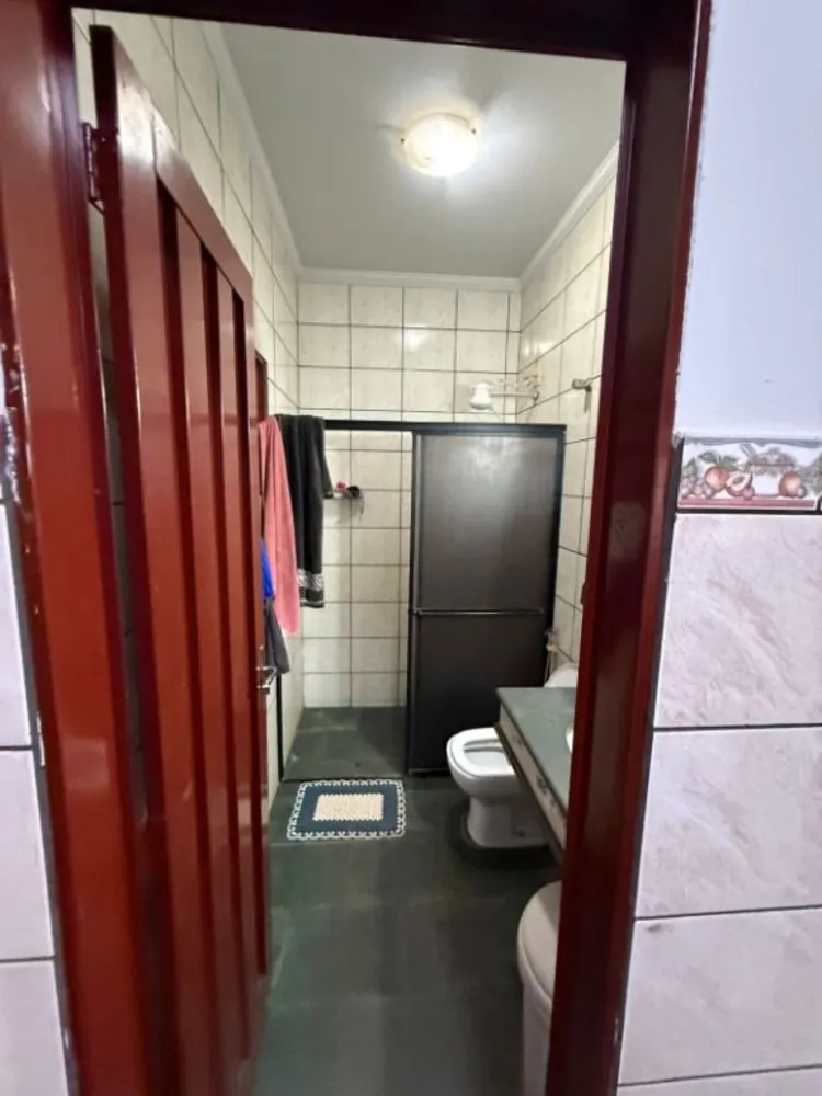 Chácara, 3 quartos, 1079 m² - Foto 1