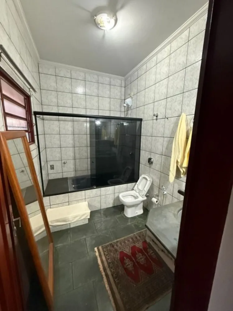 Chácara, 3 quartos, 1079 m² - Foto 4