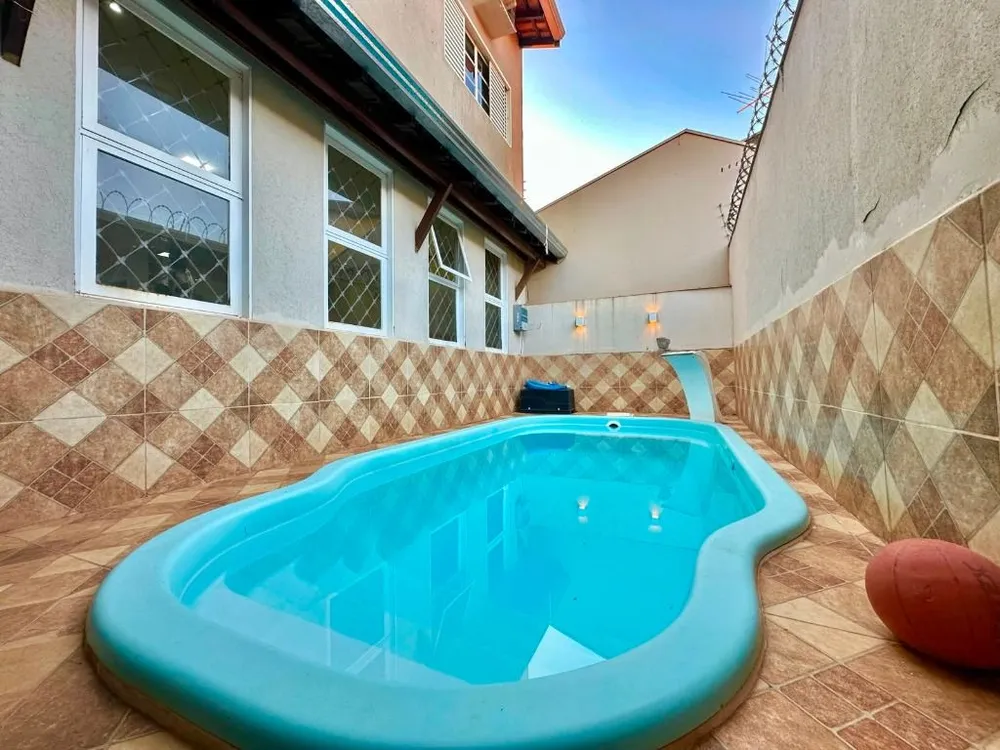 Casa, 3 quartos, 200 m² - Foto 3