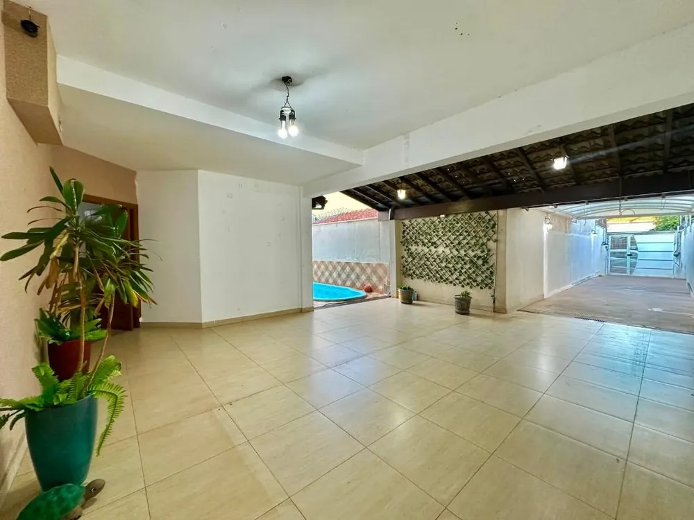 Casa, 3 quartos, 200 m² - Foto 2