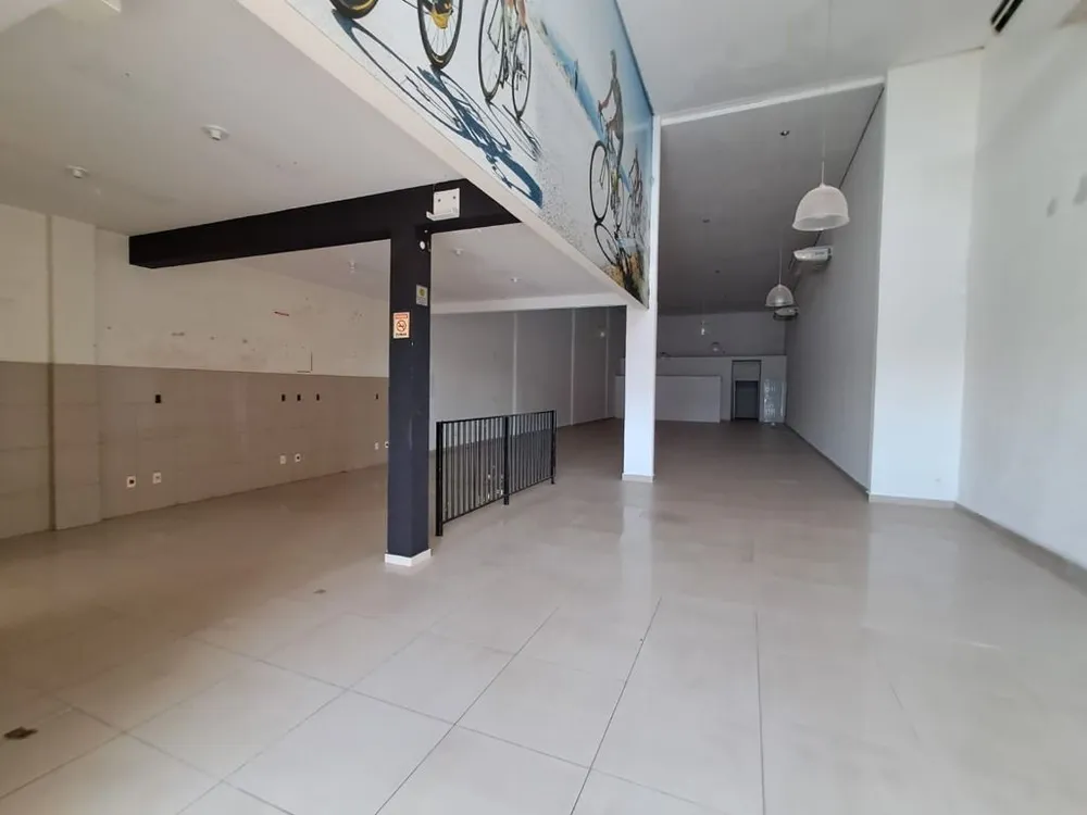 Loja-Salão, 330 m² - Foto 1