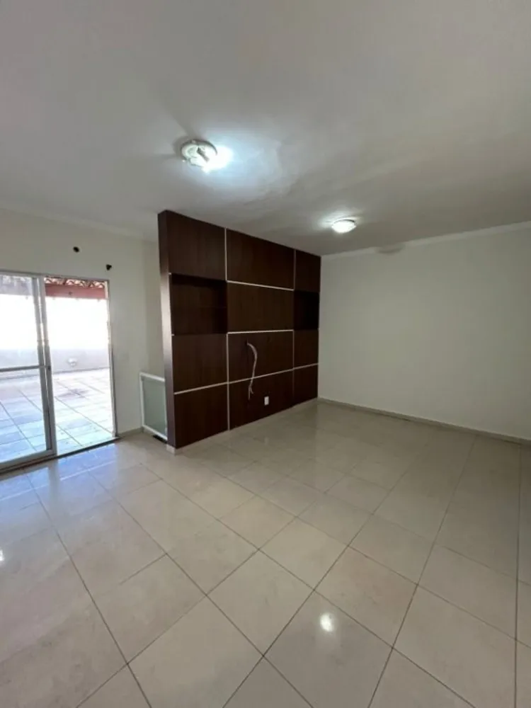 Apartamento, 3 quartos, 135 m² - Foto 2