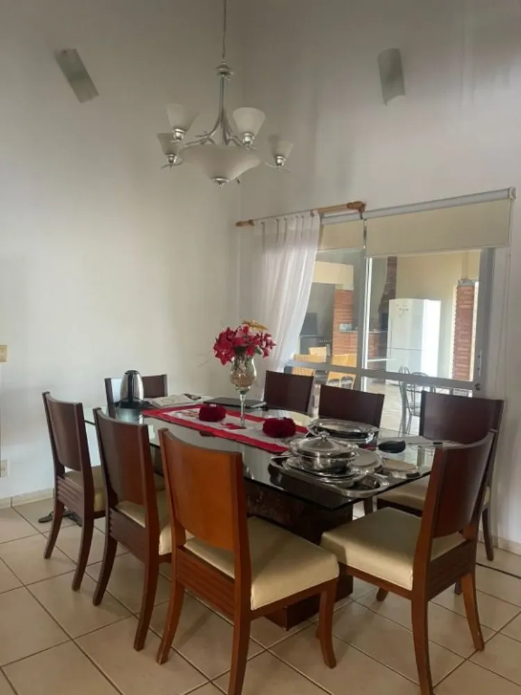 Casa, 4 quartos, 320 m² - Foto 1