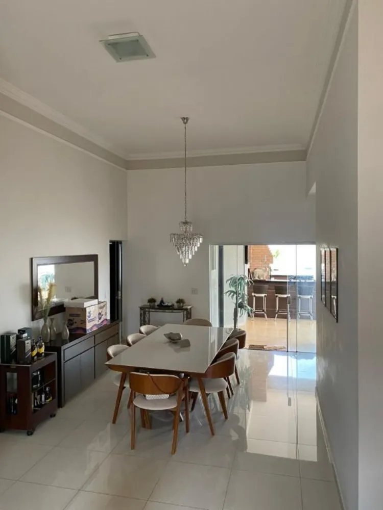 Casa, 3 quartos, 250 m² - Foto 2