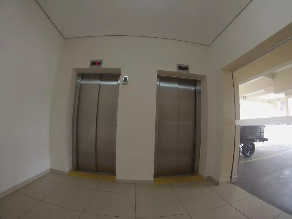 Apartamento à venda com 2 quartos, 67m² - Foto 2