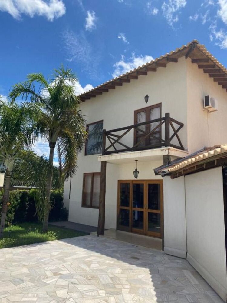 Casa de Condomínio à venda com 3 quartos, 216m² - Foto 1