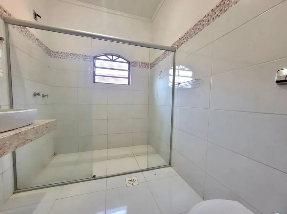 Casa, 4 quartos, 230 m² - Foto 3
