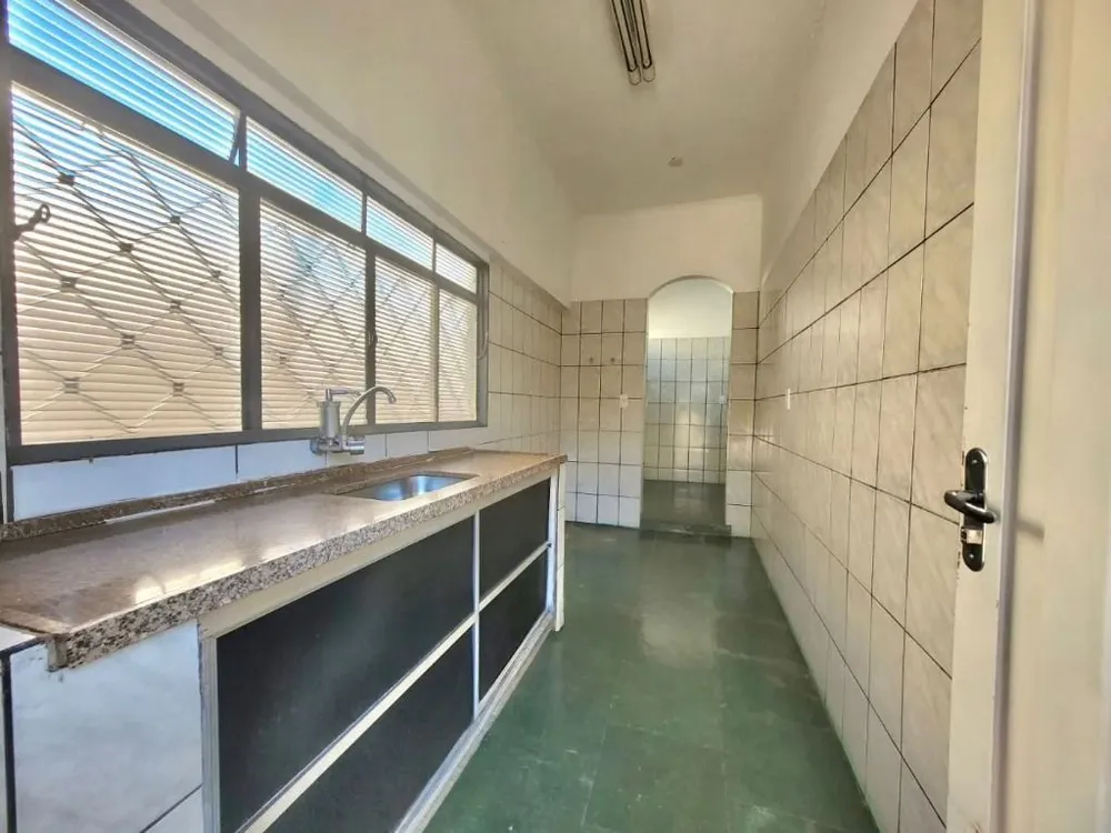 Casa, 4 quartos, 230 m² - Foto 4