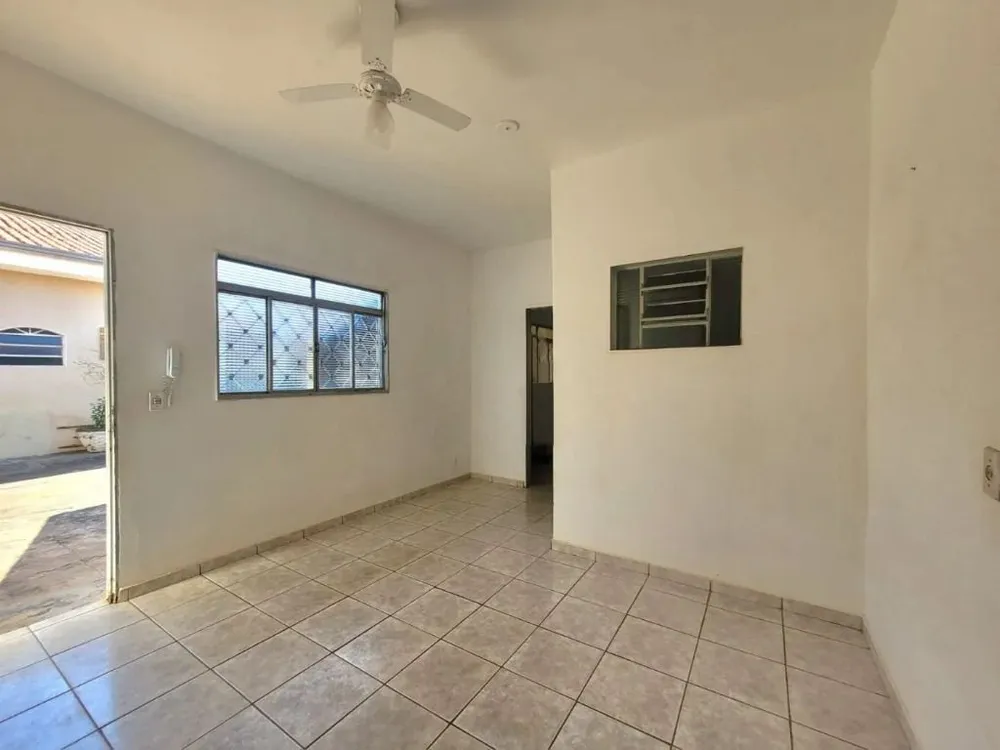 Casa, 4 quartos, 230 m² - Foto 7