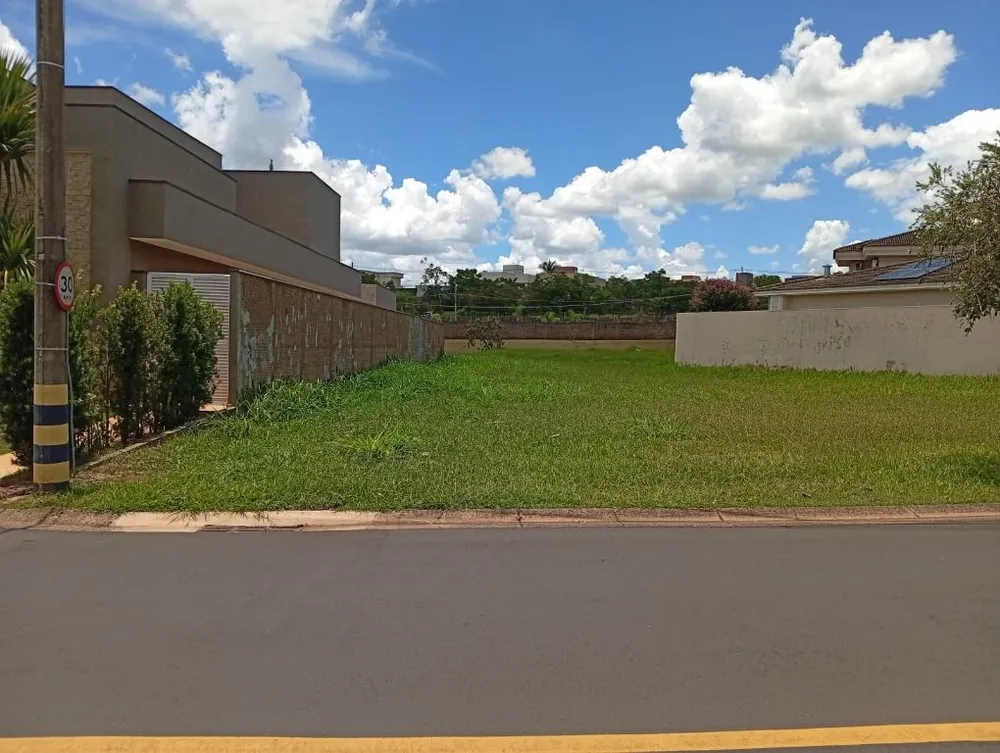 Loteamento e Condomínio, 854 m² - Foto 1