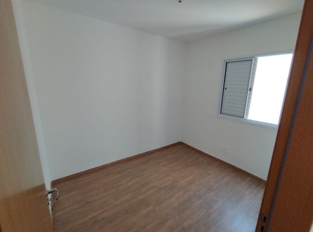Apartamento à venda com 2 quartos, 43m² - Foto 3