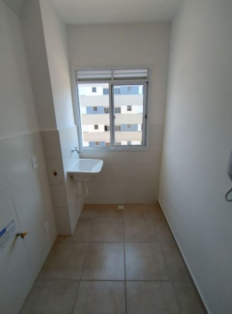 Apartamento à venda com 2 quartos, 43m² - Foto 2
