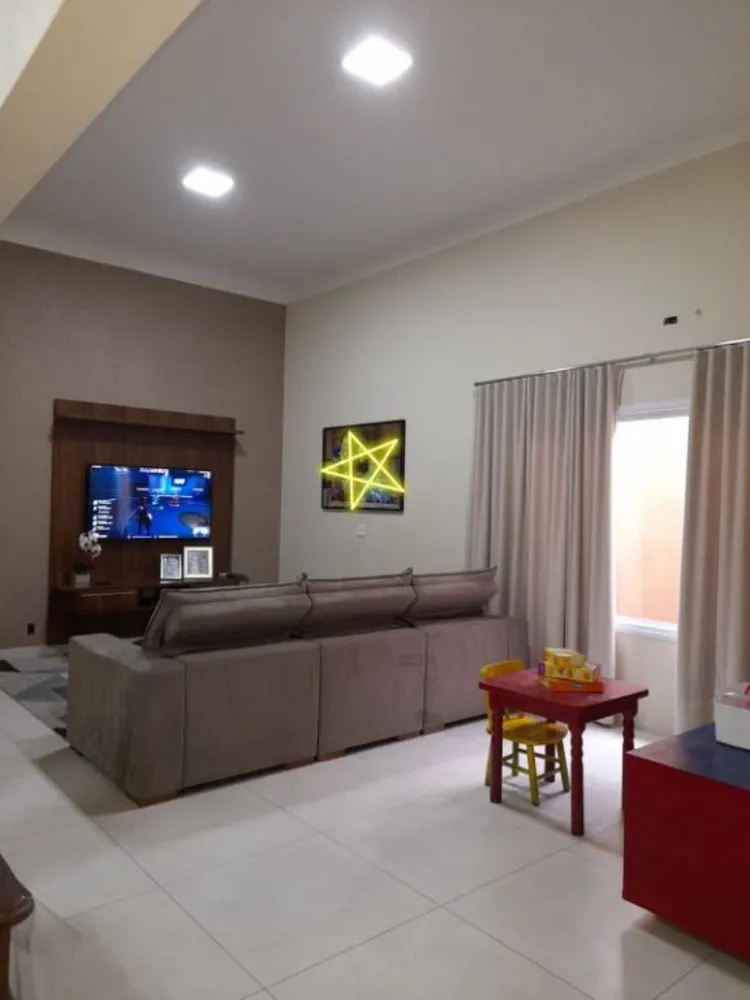 Casa, 3 quartos, 158 m² - Foto 1