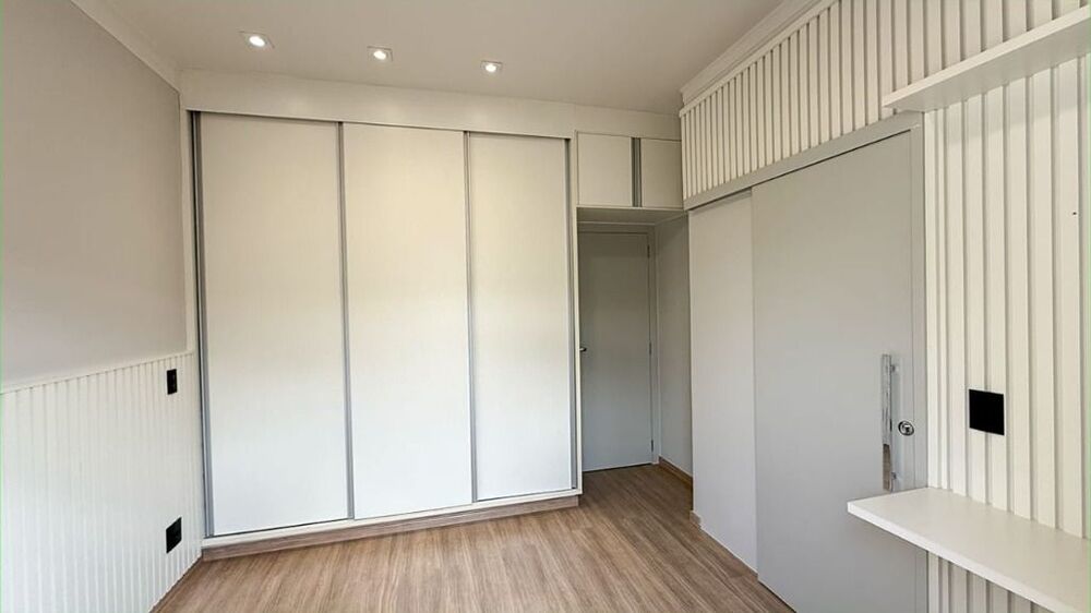 Casa de Condomínio à venda com 4 quartos, 275m² - Foto 4