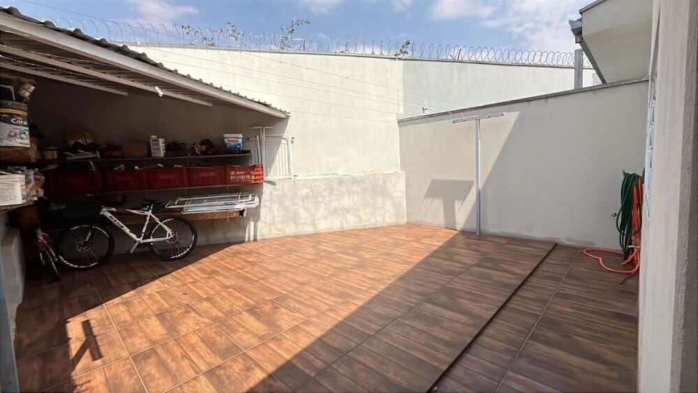 Casa à venda com 3 quartos, 380m² - Foto 4