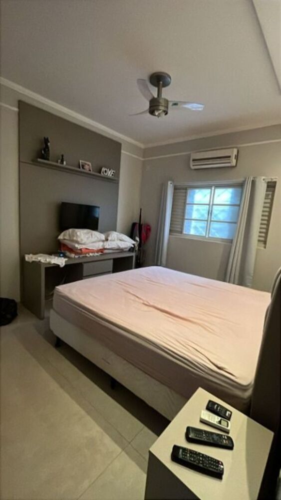 Casa à venda com 3 quartos, 380m² - Foto 16