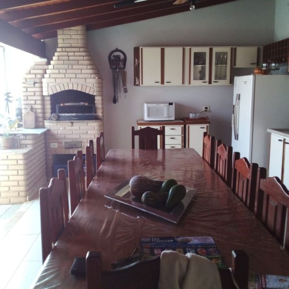 Casa à venda com 2 quartos, 140m² - Foto 3