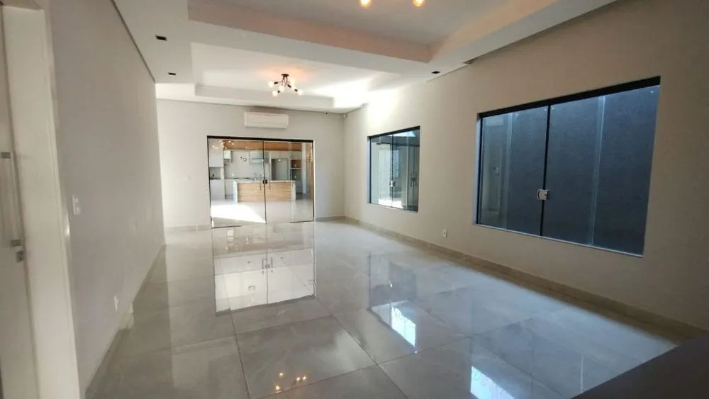 Casa, 4 quartos, 250 m² - Foto 1
