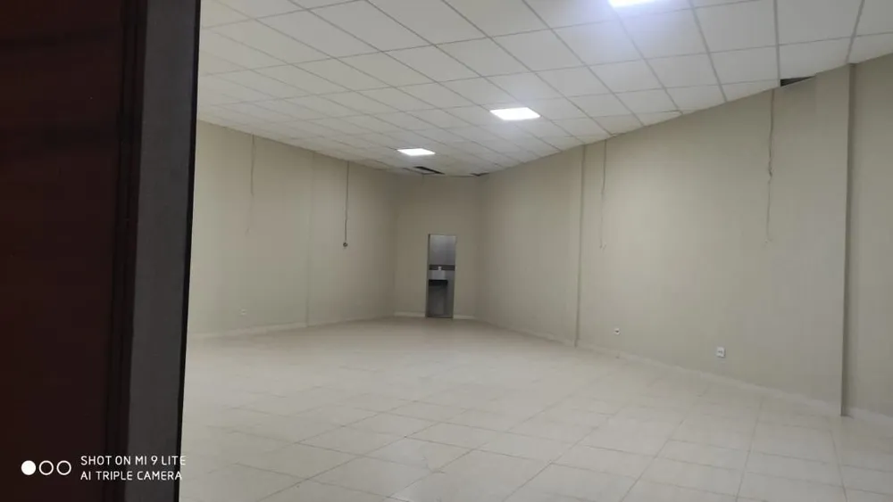 Loja-Salão, 75 m² - Foto 1