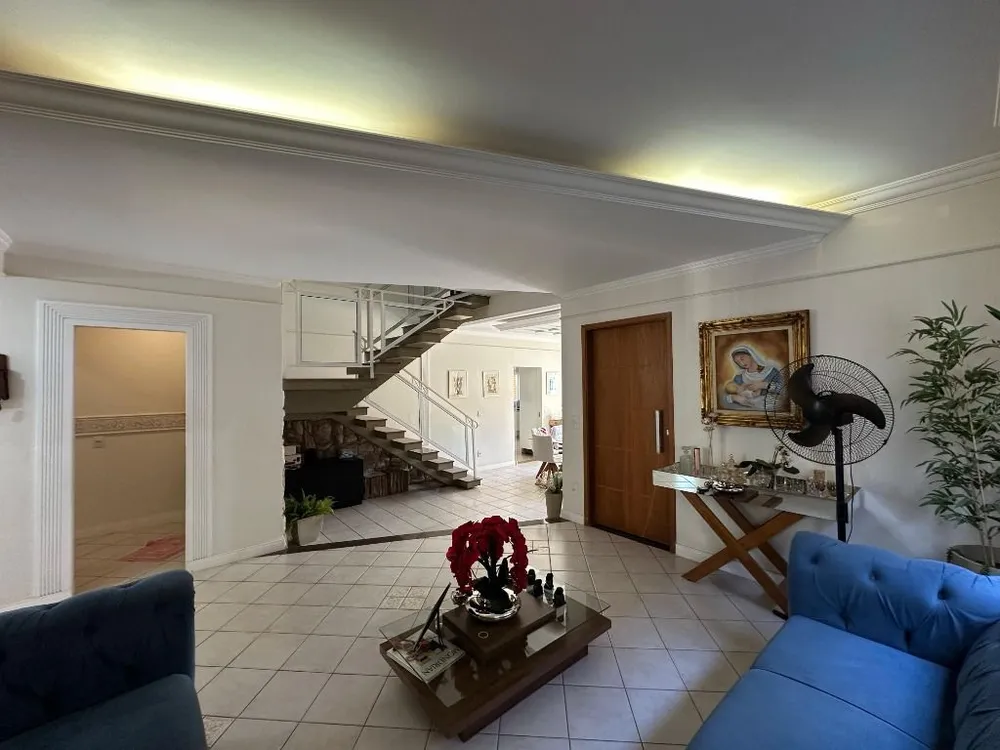 Casa, 5 quartos, 372 m² - Foto 1