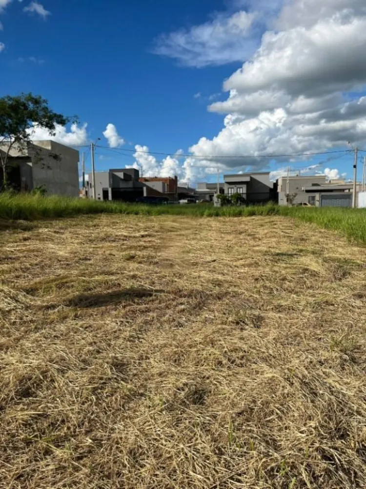 Loteamento e Condomínio, 200 m² - Foto 1