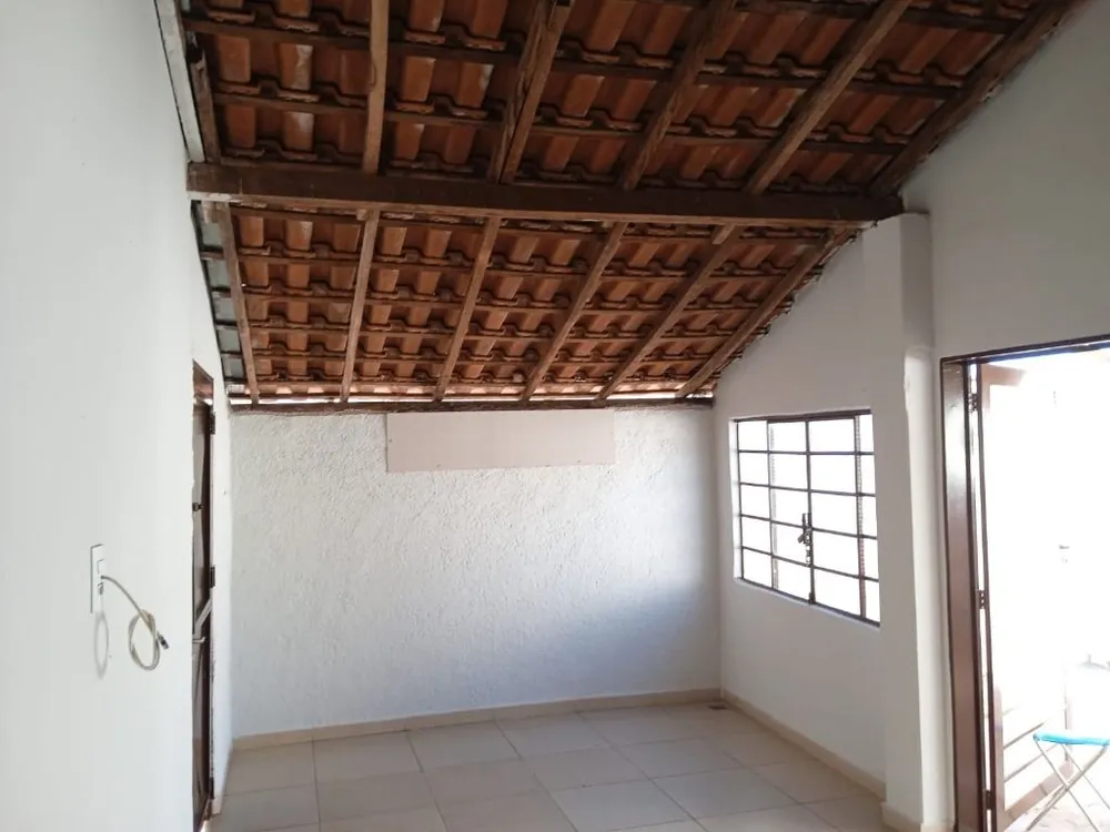Casa, 2 quartos, 160 m² - Foto 1