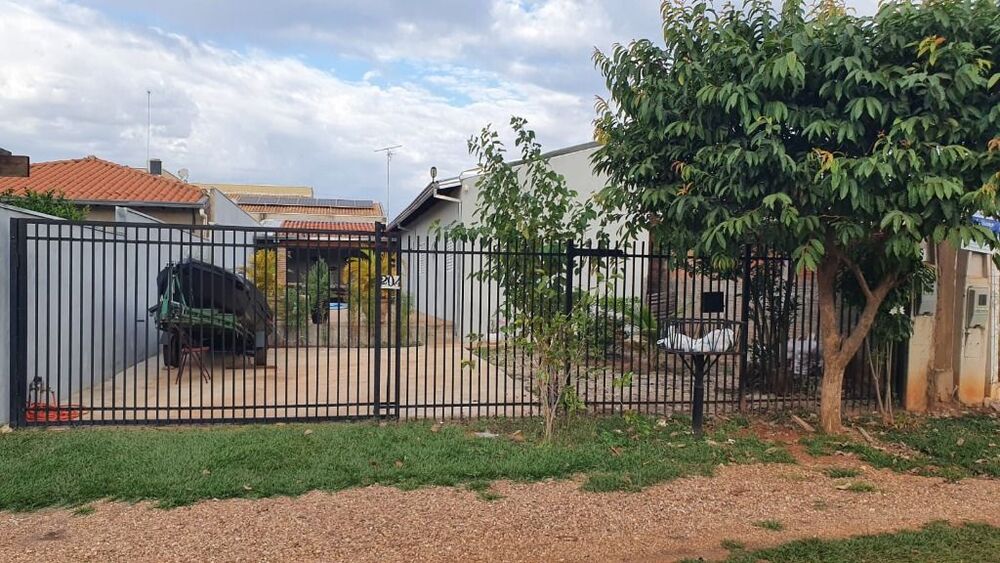 Chácara à venda com 2 quartos, 200m² - Foto 3