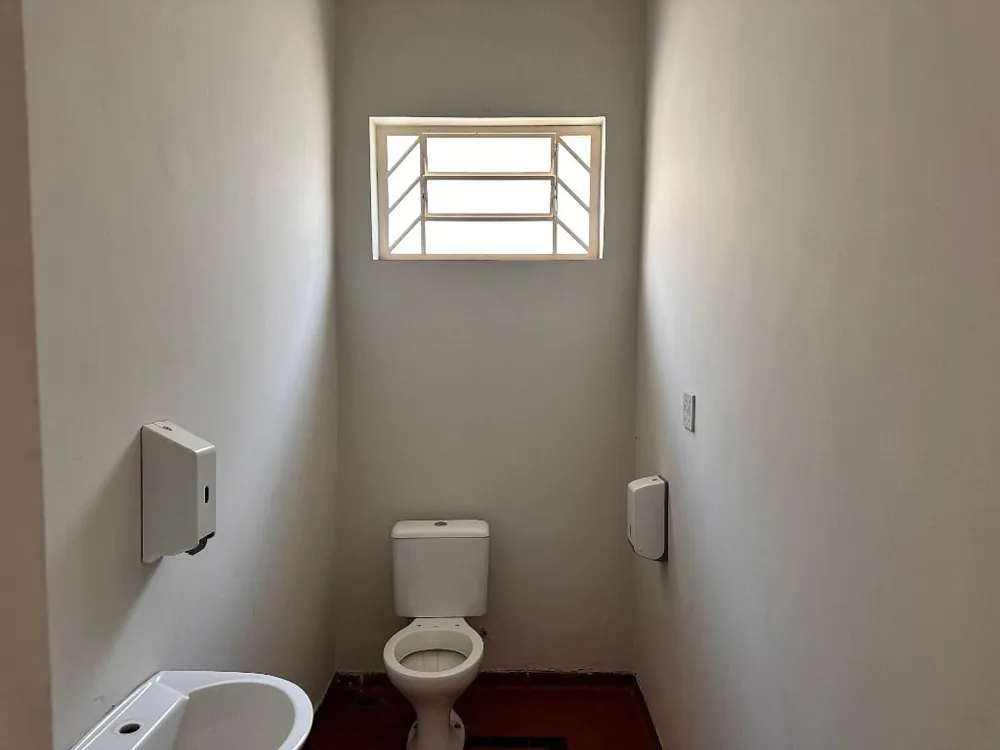 Casa, 7 quartos, 235 m² - Foto 2