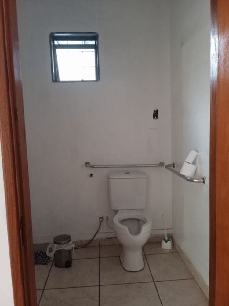 Casa para alugar com 2 quartos, 100m² - Foto 4
