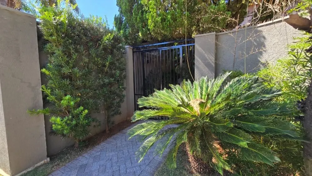 Casa, 4 quartos, 310 m² - Foto 2
