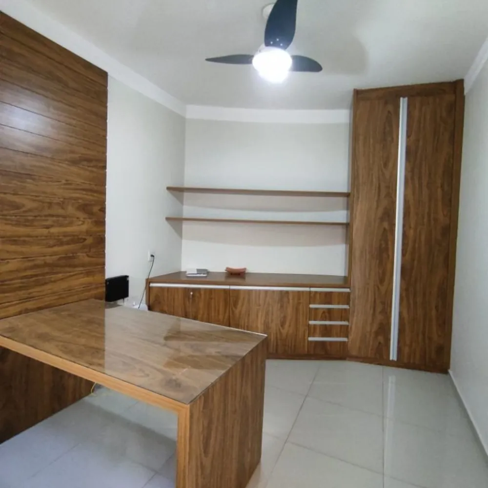 Casa, 4 quartos, 350 m² - Foto 1