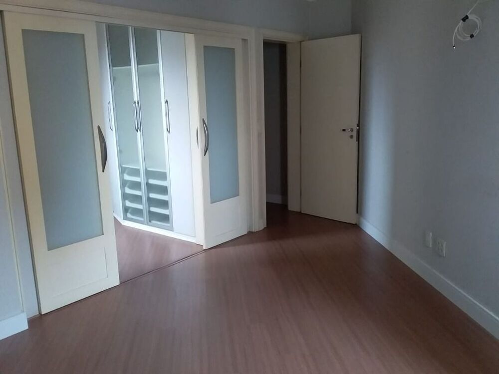 Apartamento à venda com 3 quartos, 120m² - Foto 3
