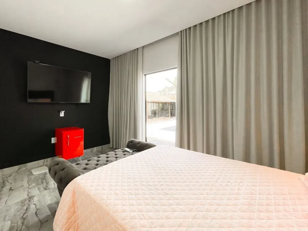 Chácara, 4 quartos, 1000 m² - Foto 2
