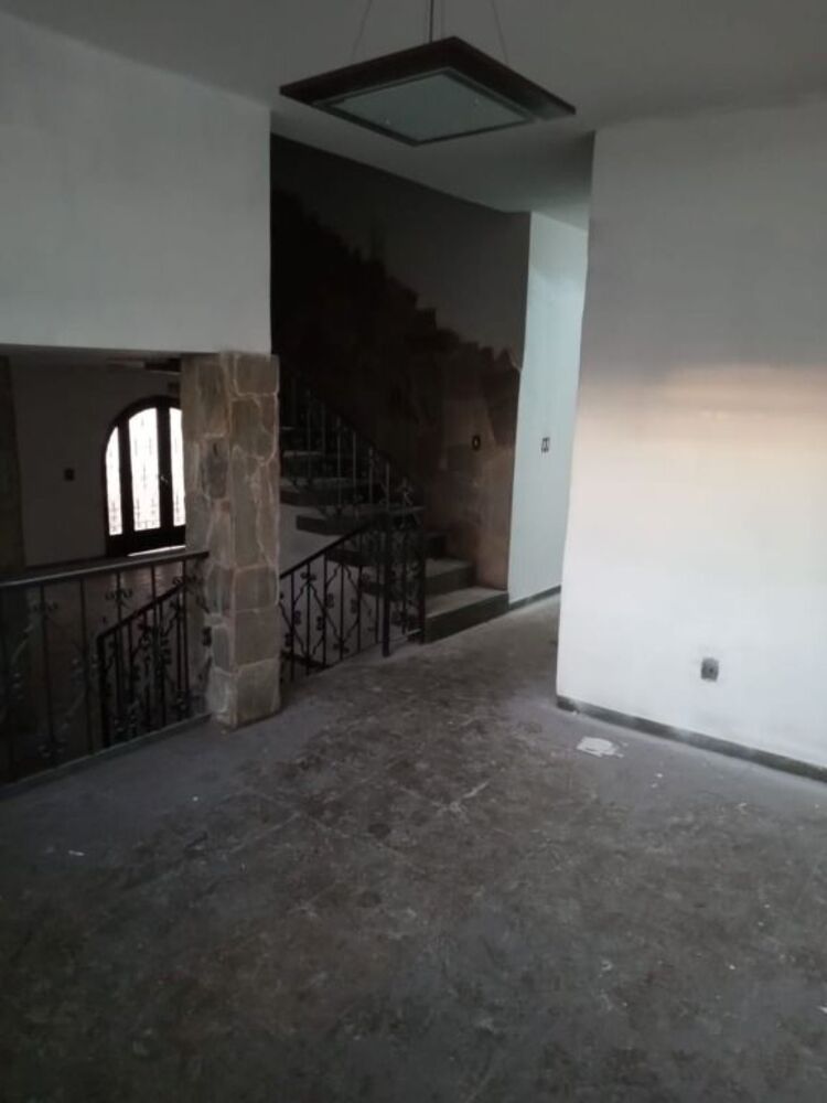 Casa à venda e aluguel com 3 quartos, 525m² - Foto 11